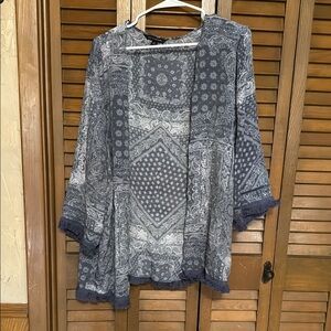 Zac & Rachel Blue Gray 3/4 Sleeve Boxy Blouse